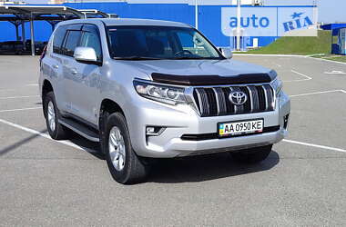 Внедорожник / Кроссовер Toyota Land Cruiser Prado 2020 в Киеве