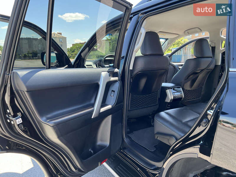 Внедорожник / Кроссовер Toyota Land Cruiser Prado 2018 в Виннице