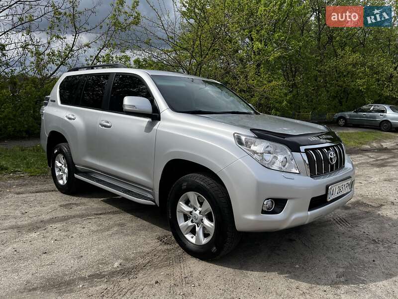 Внедорожник / Кроссовер Toyota Land Cruiser Prado 2011 в Киеве