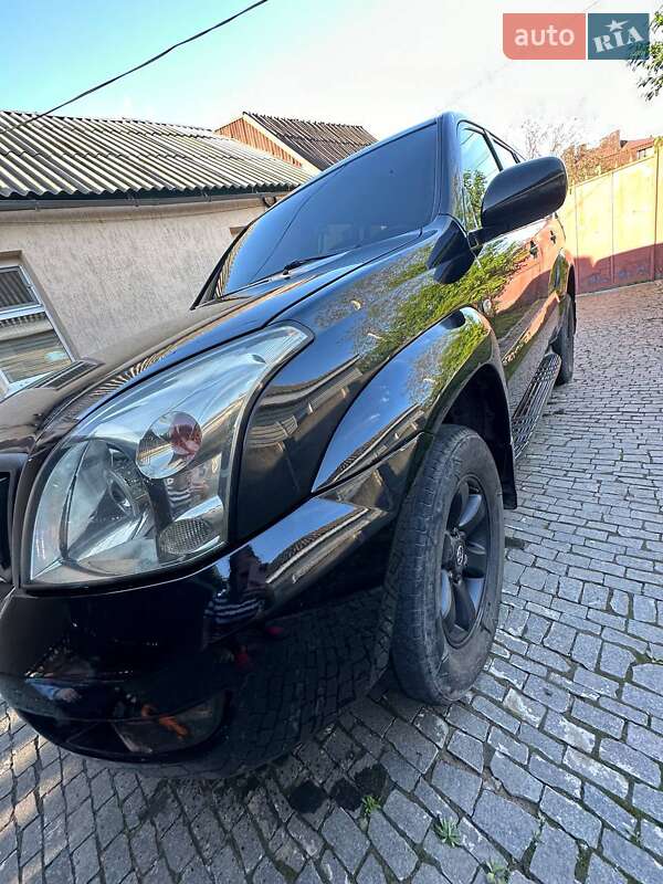 Позашляховик / Кросовер Toyota Land Cruiser Prado 2004 в Харкові