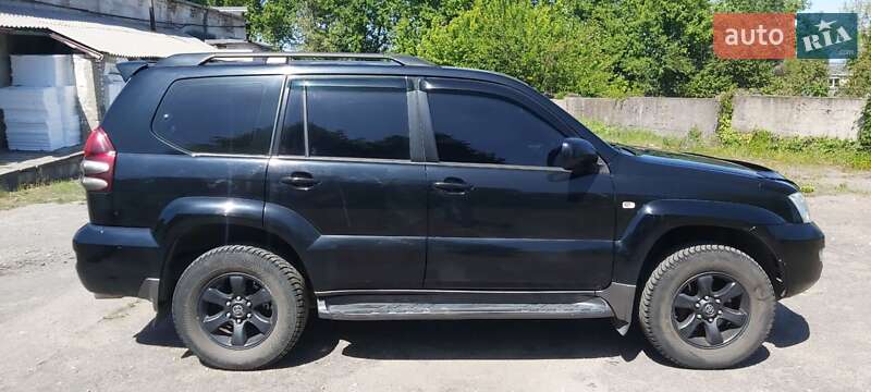 Внедорожник / Кроссовер Toyota Land Cruiser Prado 2005 в Каменском