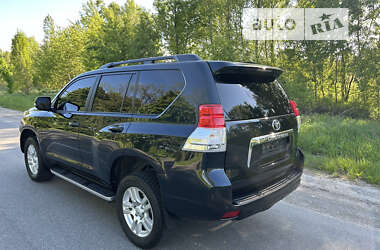 Позашляховик / Кросовер Toyota Land Cruiser Prado 2010 в Гостомелі