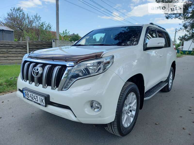 Позашляховик / Кросовер Toyota Land Cruiser Prado 2013 в Києві