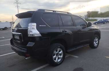 Внедорожник / Кроссовер Toyota Land Cruiser Prado 2011 в Ужгороде