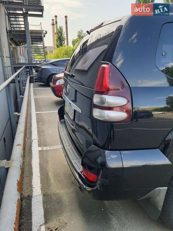 Позашляховик / Кросовер Toyota Land Cruiser Prado 2008 в Києві