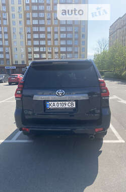 Внедорожник / Кроссовер Toyota Land Cruiser Prado 2021 в Киеве