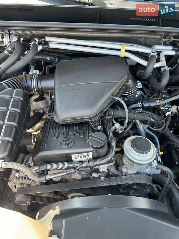 Позашляховик / Кросовер Toyota Land Cruiser Prado 2010 в Подільську