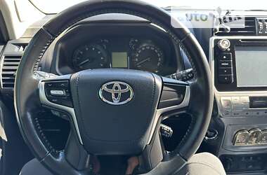 Позашляховик / Кросовер Toyota Land Cruiser Prado 2019 в Дніпрі