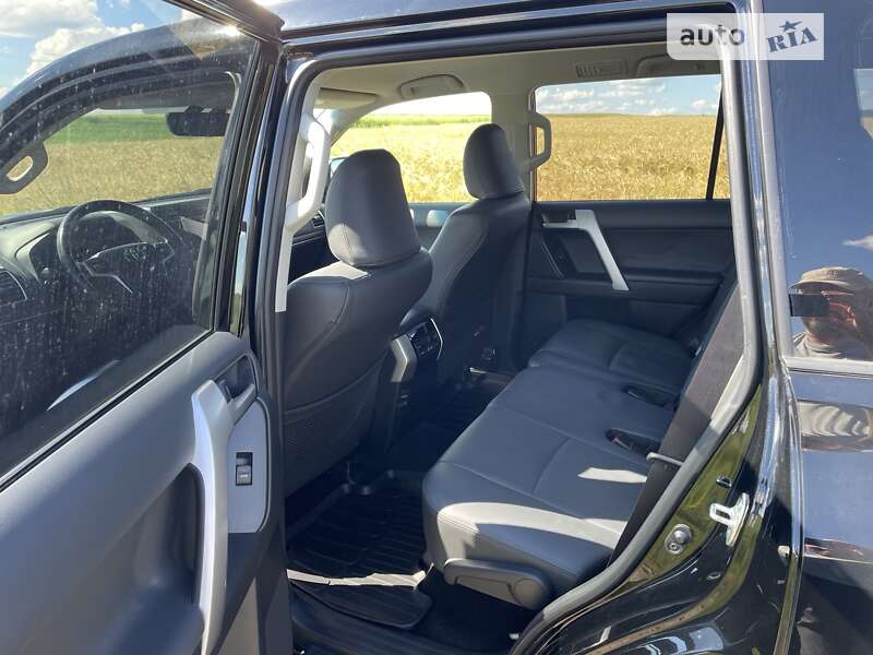 Позашляховик / Кросовер Toyota Land Cruiser Prado 2021 в Тернополі
