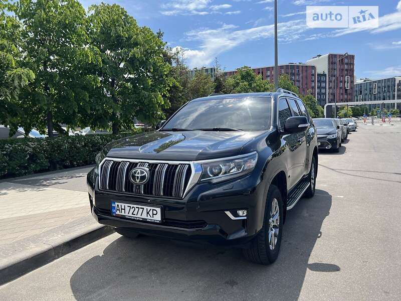 Позашляховик / Кросовер Toyota Land Cruiser Prado 2020 в Києві