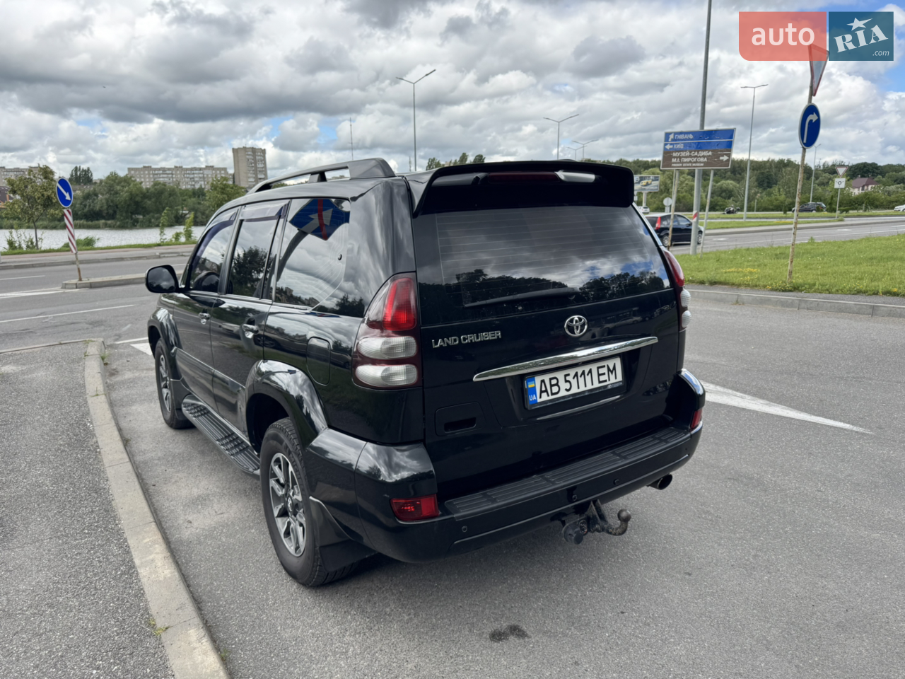 Кузовні роботи 

Зварювальні роботи (пороги) 12000 грн
Зварювальні роботи (арки) 12000 грн
Зварювальні роботи (локально по кузову) 3000 грн
Розборка/збірка салона 2000 грн
Антикор 12000 грн
Малярні роботи пороги 14000 грн
Полірування кузова 8000 грн
Пороги (запчастини) 5200 грн
Всього: 68200 грн