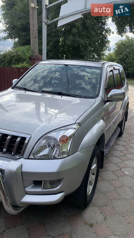 Внедорожник / Кроссовер Toyota Land Cruiser Prado 2004 в Первомайске