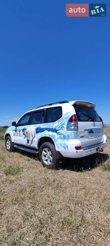 Внедорожник / Кроссовер Toyota Land Cruiser Prado 2005 в Вишневом