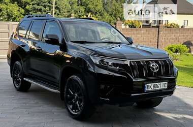 Внедорожник / Кроссовер Toyota Land Cruiser Prado 2022 в Ровно