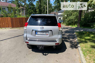 Внедорожник / Кроссовер Toyota Land Cruiser Prado 2011 в Киеве