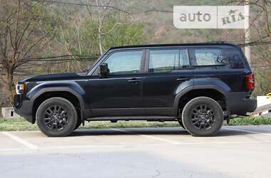 Внедорожник / Кроссовер Toyota Land Cruiser Prado 2024 в 