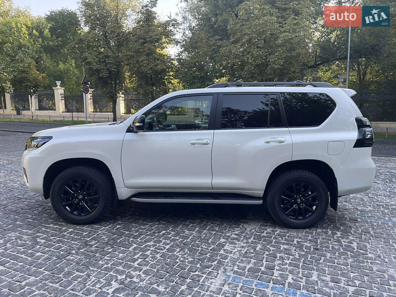Позашляховик / Кросовер Toyota Land Cruiser Prado 2020 в Дніпрі фото 3 Позашляховик / Кросовер Toyota Land Cruiser Prado 2020 в Дніпрі