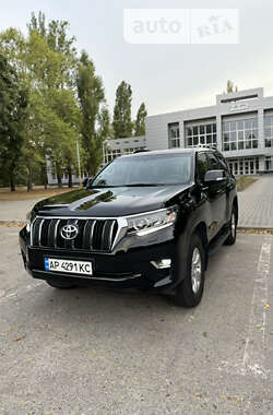 Позашляховик / Кросовер Toyota Land Cruiser Prado 2018 в Запоріжжі