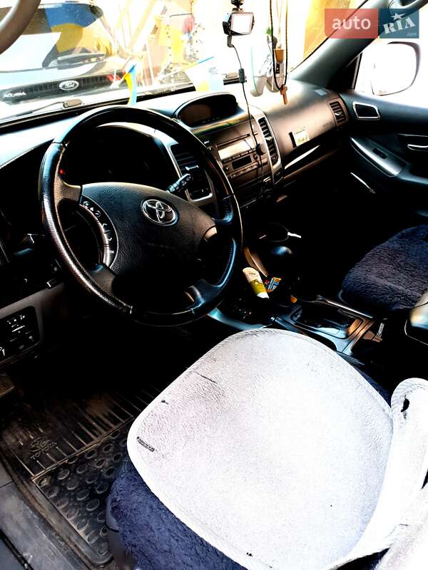 Внедорожник / Кроссовер Toyota Land Cruiser Prado 2008 в Трускавце