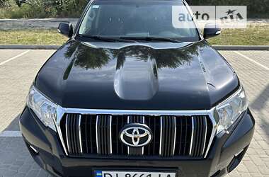 Позашляховик / Кросовер Toyota Land Cruiser Prado 2017 в 