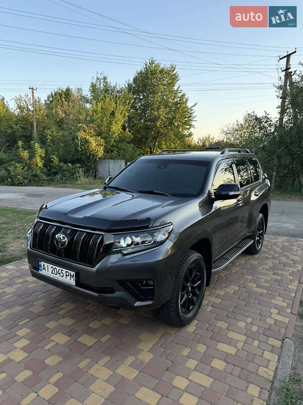 Toyota Land Cruiser Prado 2021