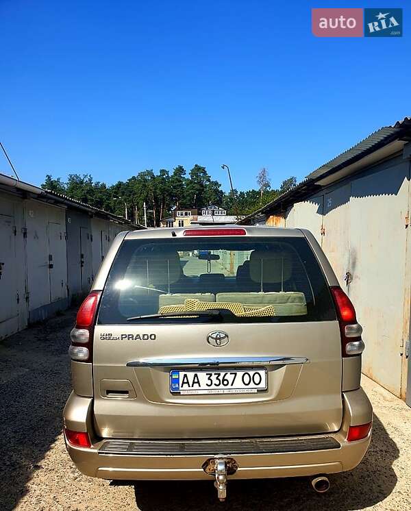 Позашляховик / Кросовер Toyota Land Cruiser Prado 2004 в Києві