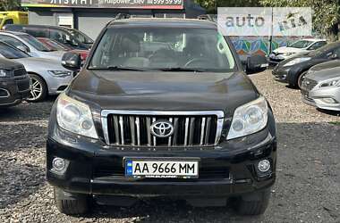 Внедорожник / Кроссовер Toyota Land Cruiser Prado 2011 в Киеве