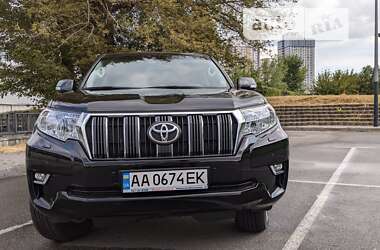 Позашляховик / Кросовер Toyota Land Cruiser Prado 2019 в Києві