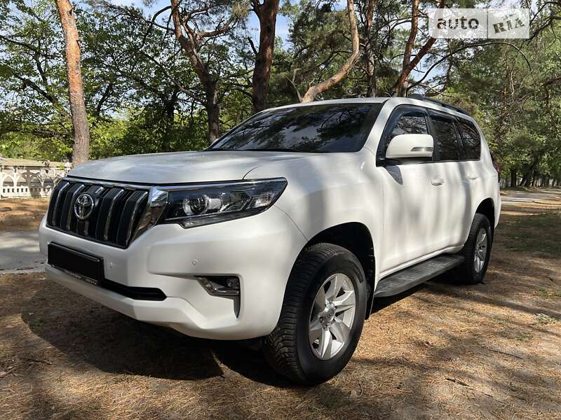 Внедорожник / Кроссовер Toyota Land Cruiser Prado 2017 в Днепре фото 38 Внедорожник / Кроссовер Toyota Land Cruiser Prado 2017 в Днепре
