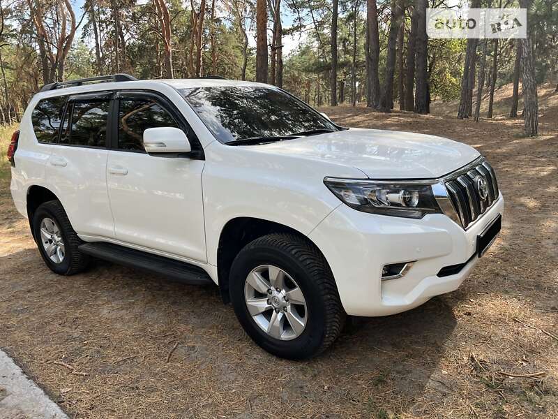 Внедорожник / Кроссовер Toyota Land Cruiser Prado 2017 в Днепре фото 67 Внедорожник / Кроссовер Toyota Land Cruiser Prado 2017 в Днепре
