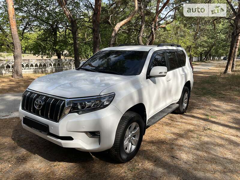 Внедорожник / Кроссовер Toyota Land Cruiser Prado 2017 в Днепре фото 88 Внедорожник / Кроссовер Toyota Land Cruiser Prado 2017 в Днепре