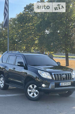 Внедорожник / Кроссовер Toyota Land Cruiser Prado 2011 в Харькове