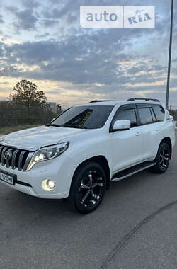 Внедорожник / Кроссовер Toyota Land Cruiser Prado 2011 в Харькове