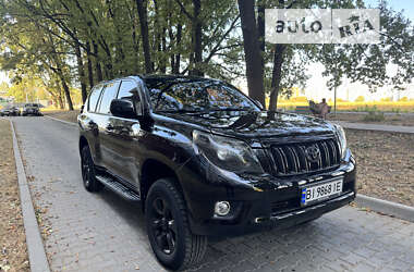 Внедорожник / Кроссовер Toyota Land Cruiser Prado 2010 в Полтаве