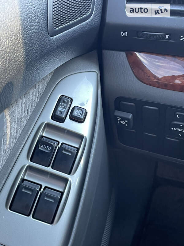 Позашляховик / Кросовер Toyota Land Cruiser Prado 2007 в Києві фото 13 Позашляховик / Кросовер Toyota Land Cruiser Prado 2007 в Києві