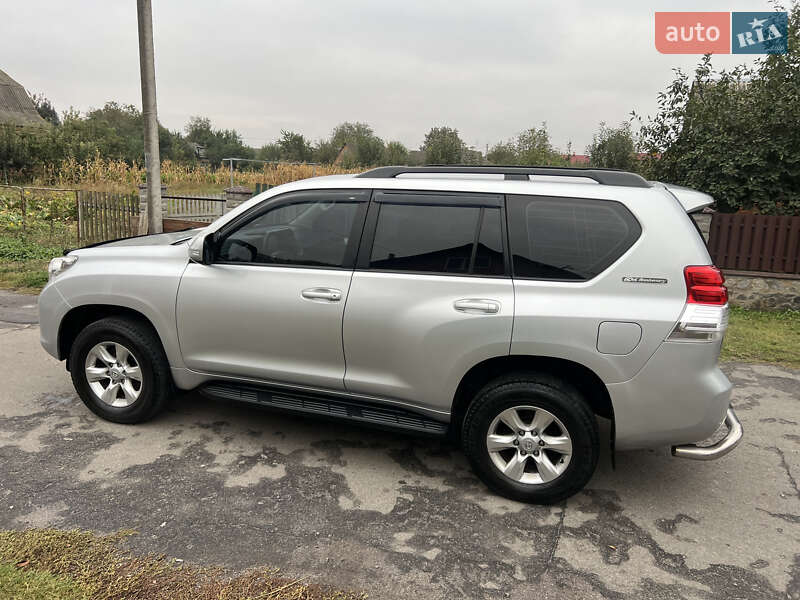 Внедорожник / Кроссовер Toyota Land Cruiser Prado 2011 в Виннице