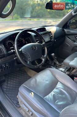 Внедорожник / Кроссовер Toyota Land Cruiser Prado 2005 в Киеве