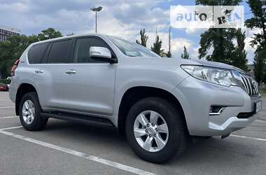 Позашляховик / Кросовер Toyota Land Cruiser Prado 2022 в Києві