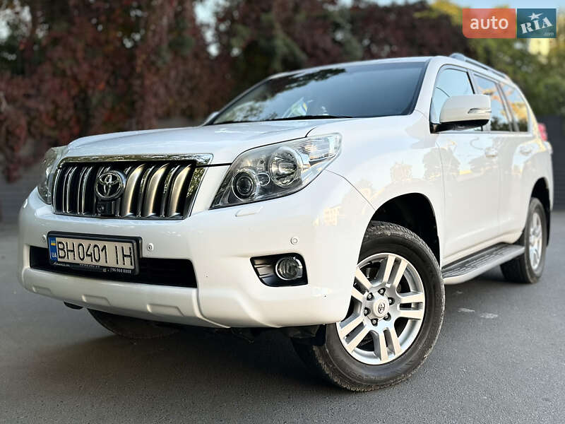 Toyota Land Cruiser Prado 2013