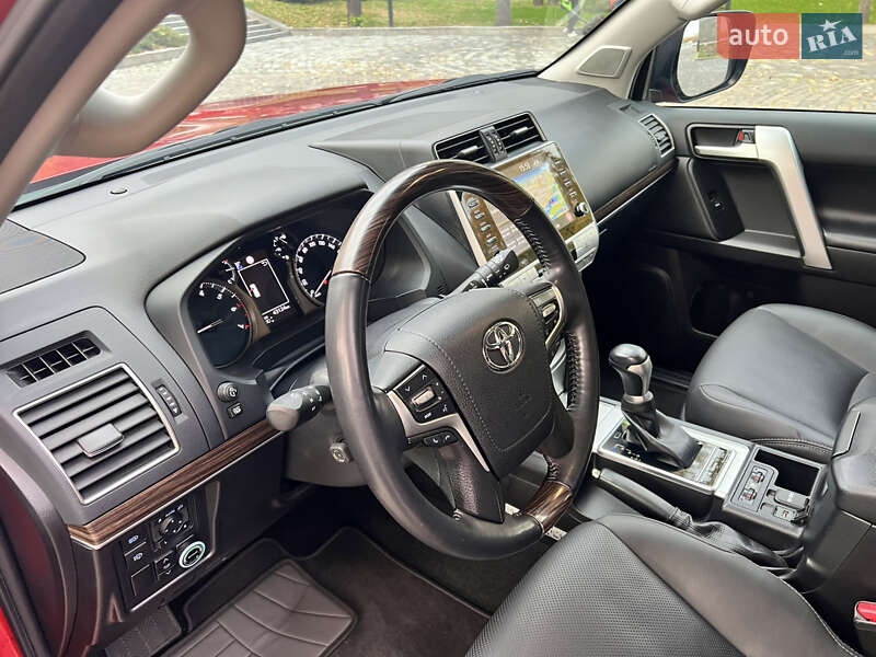Внедорожник / Кроссовер Toyota Land Cruiser Prado 2021 в Киеве