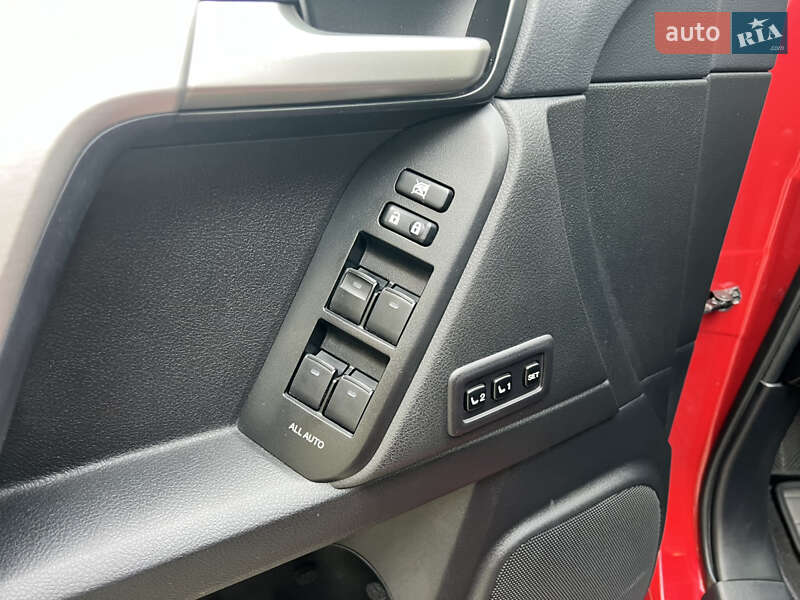 Внедорожник / Кроссовер Toyota Land Cruiser Prado 2021 в Киеве