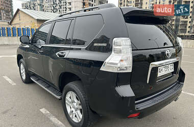 Позашляховик / Кросовер Toyota Land Cruiser Prado 2010 в Києві