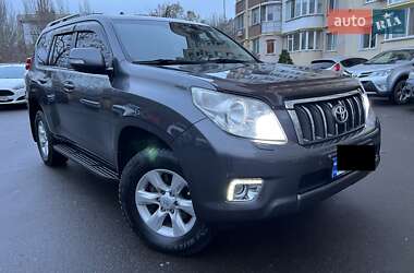 Позашляховик / Кросовер Toyota Land Cruiser Prado 2013 в Миколаєві