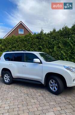 Внедорожник / Кроссовер Toyota Land Cruiser Prado 2013 в Ахтырке