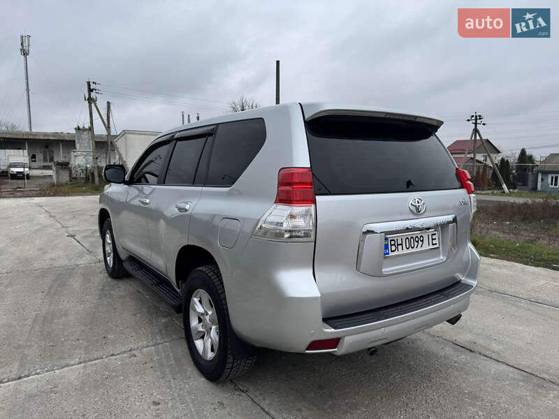 Позашляховик / Кросовер Toyota Land Cruiser Prado 2010 в Подільську