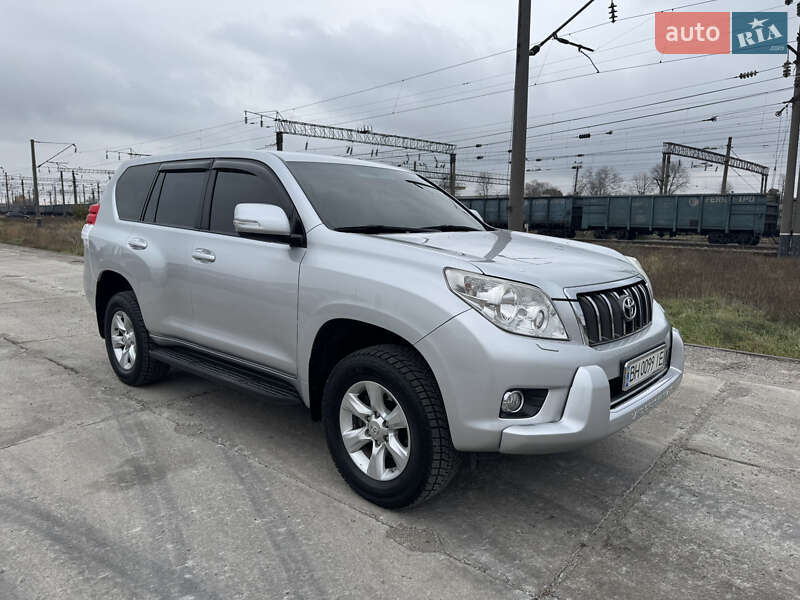 Toyota Land Cruiser Prado 2010