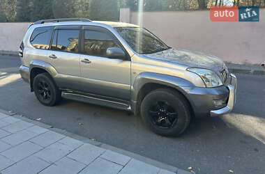 Позашляховик / Кросовер Toyota Land Cruiser Prado 2005 в Чернівцях