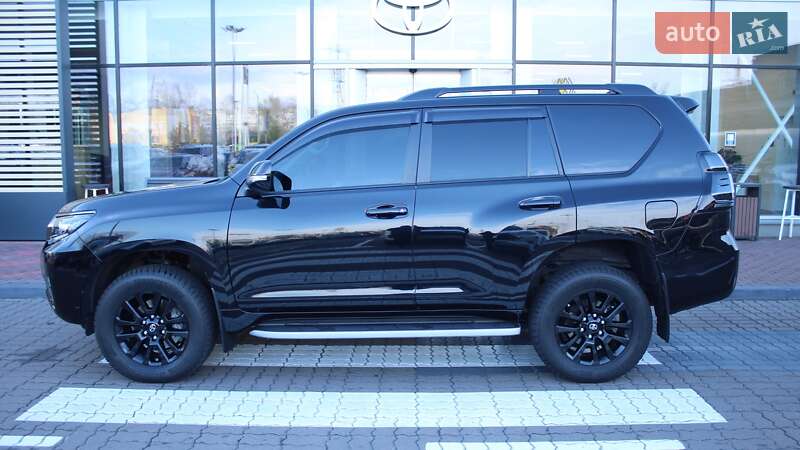 Позашляховик / Кросовер Toyota Land Cruiser Prado 2021 в Києві