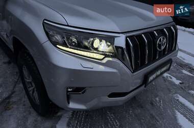 Позашляховик / Кросовер Toyota Land Cruiser Prado 2019 в Києві