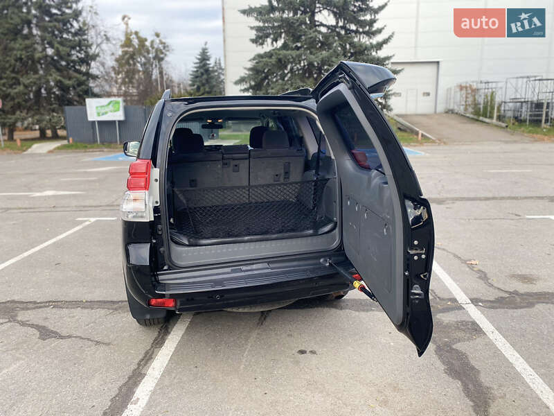 Внедорожник / Кроссовер Toyota Land Cruiser Prado 2012 в Киеве